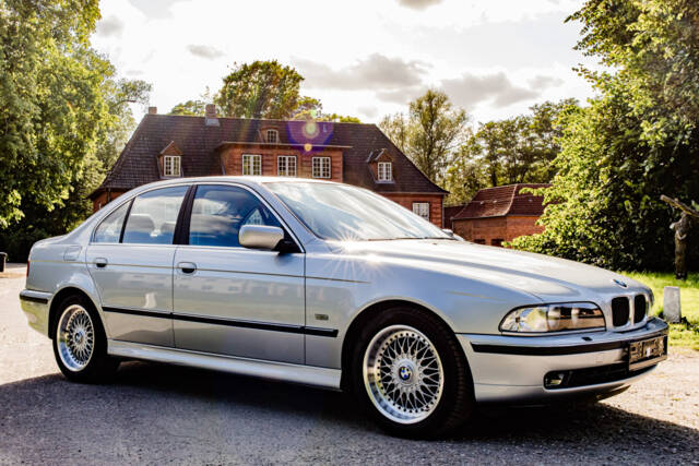 Afbeelding 1/31 van BMW 528i (1996)