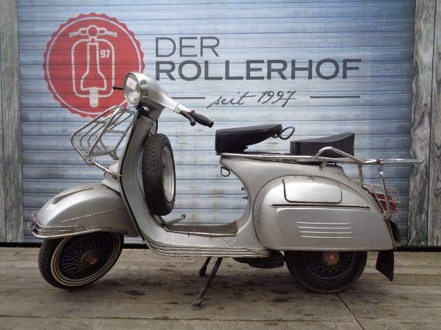 Image 1/4 de Piaggio Vespa 150 Sprint Veloce (1975)
