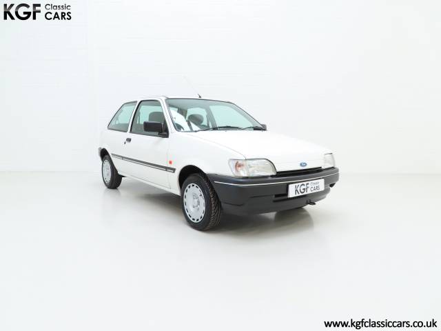 Image 1/30 de Ford Fiesta 1.1 (1993)