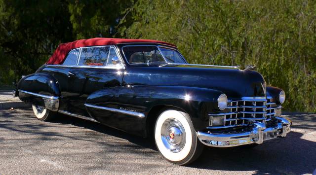 Image 1/9 of Cadillac 62 Convertible (1947)