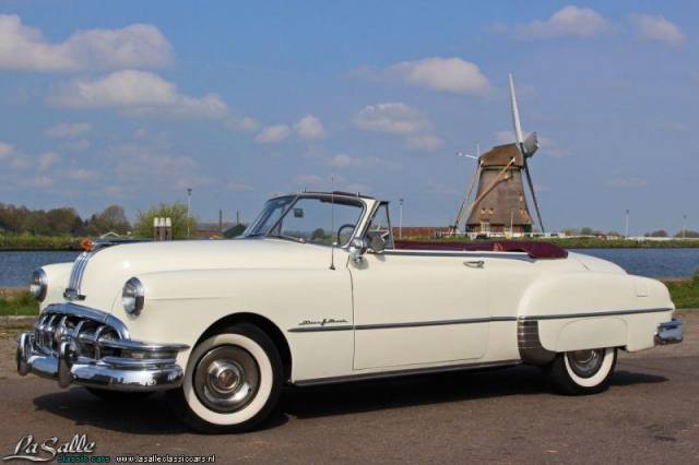 Image 1/24 of Pontiac Chieftain 8 De Luxe (1950)