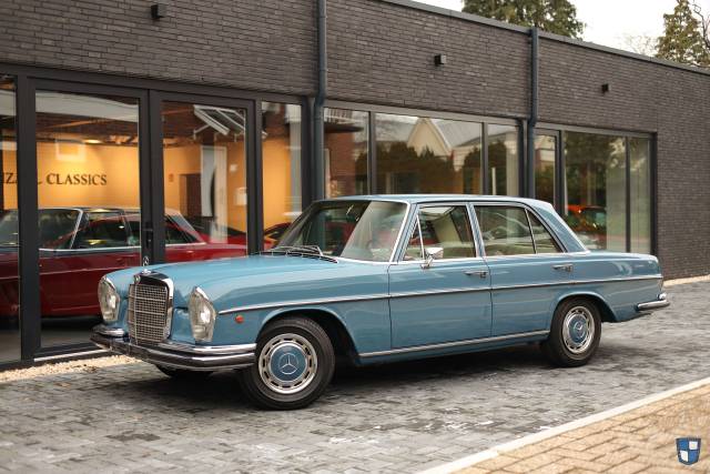 Imagen 1/76 de Mercedes-Benz 280 SE (1968)