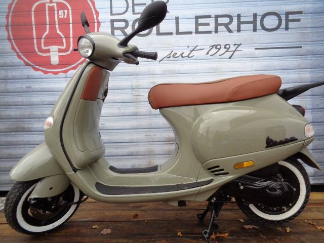 Image 1/4 of Piaggio DUMMY (1999)