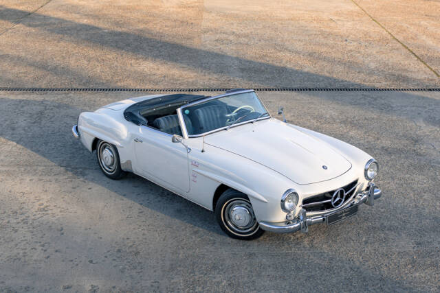 Image 1/42 of Mercedes-Benz 190 SL (1961)