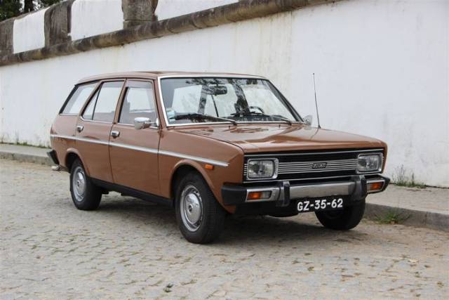 Image 1/9 of FIAT 131 Familiare (1976)