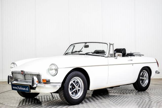 Bild 1/50 von MG MGB (1973)