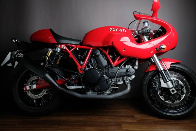 Imagen 1/9 de Ducati DUMMY (2009)