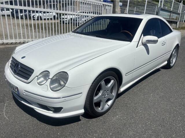 Image 1/8 of Mercedes-Benz CL 55 AMG (2001)