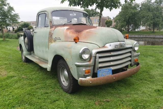Bild 1/9 von GMC 3500 1-ton (1954)