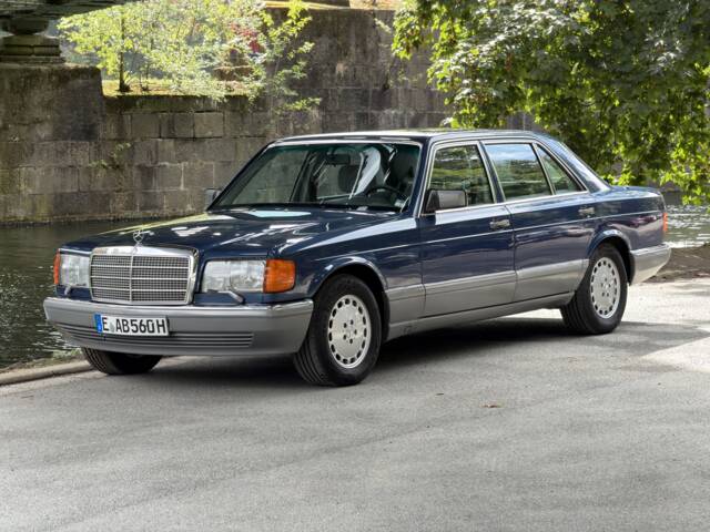Image 1/20 of Mercedes-Benz 560 SEL (1988)