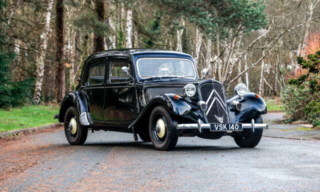 Image 1/37 of Citroën Traction Avant 11 BL (1955)