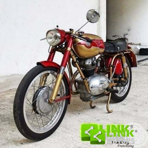 Immagine 1/10 di Benelli 175 Super Sport (1980)