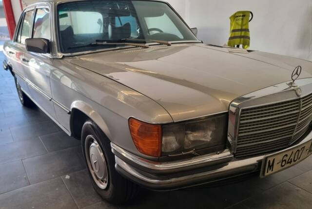 Bild 1/8 von Mercedes-Benz 350 SE (1975)