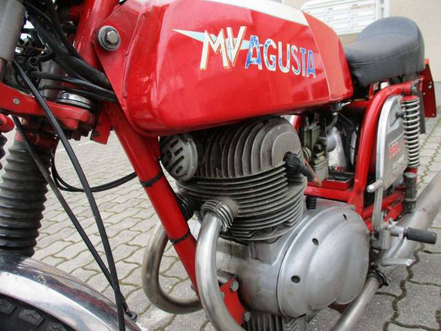 Image 1/43 of MV Agusta DUMMY (1972)
