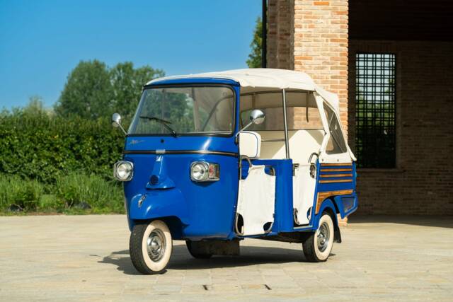 Bild 1/44 von Piaggio APE Calessino 400 &quot;Edizione limitata&quot; (2007)