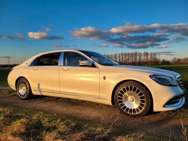 Image 1/15 de Mercedes-Benz S 560 L 4MATIC (2018)