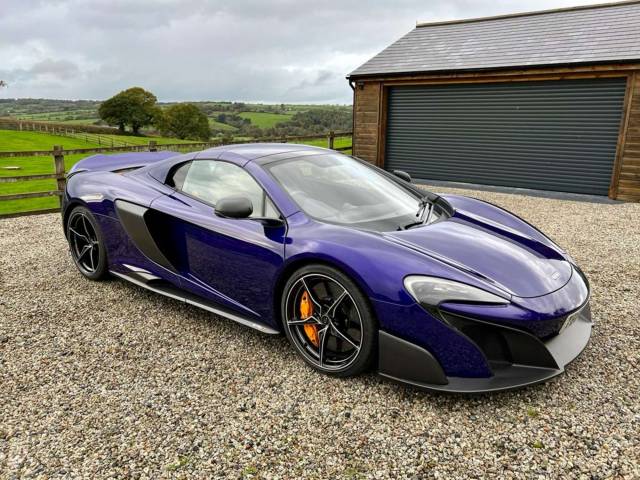 Afbeelding 1/30 van McLaren 675LT Spider (2016)