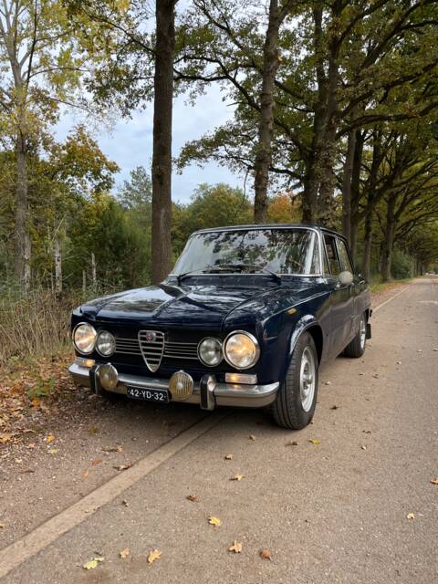 Bild 1/19 von Alfa Romeo Giulia 1.6 Super (1974)