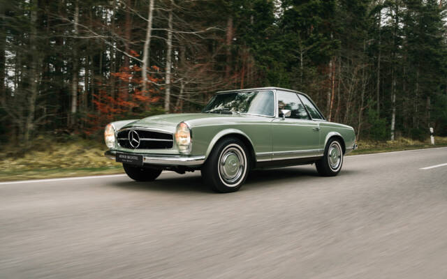 Image 1/7 of Mercedes-Benz 280 SL (1969)