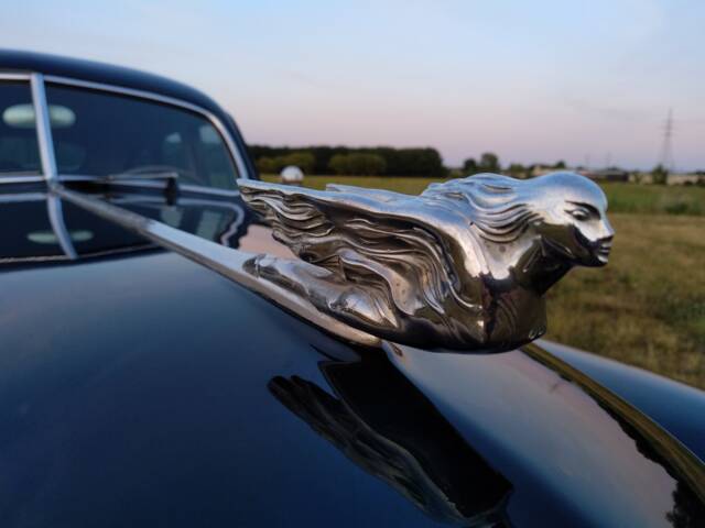 Image 1/50 of Cadillac 61 Sedan (1941)