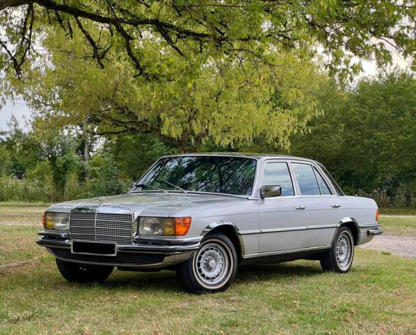Image 1/8 of Mercedes-Benz 280 SE (1977)