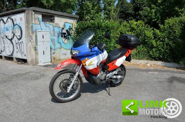 Imagen 1/20 de Honda DUMMY (2001)