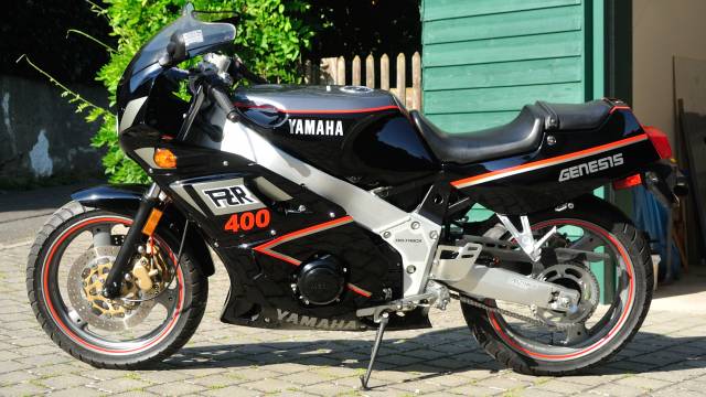 Image 1/20 of Yamaha DUMMY (1989)