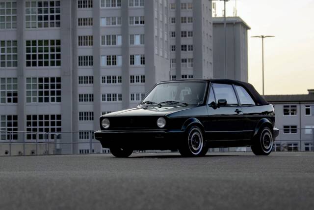 Image 1/40 of Volkswagen Golf Mk I Convertible 1.8 (1991)