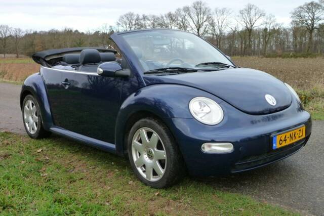 Imagen 1/7 de Volkswagen New Beetle 2.0 (2003)