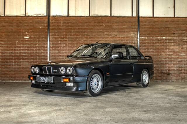 Image 1/65 of BMW M3 (1986)