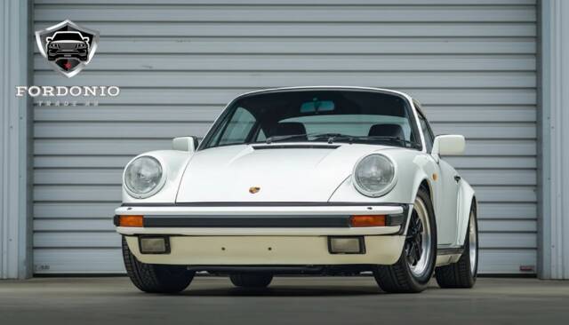 Afbeelding 1/26 van Porsche 911 Carrera 3.2 (1988)