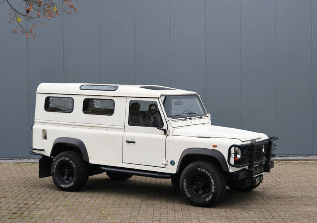 Image 1/16 of Land Rover 110 (1989)