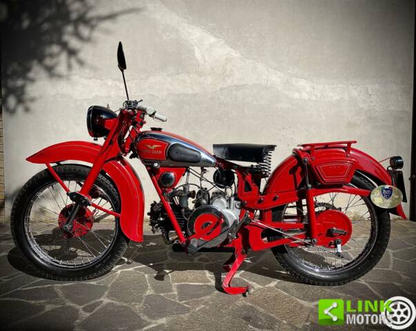 Immagine 1/10 di Moto Guzzi DUMMY (1947)