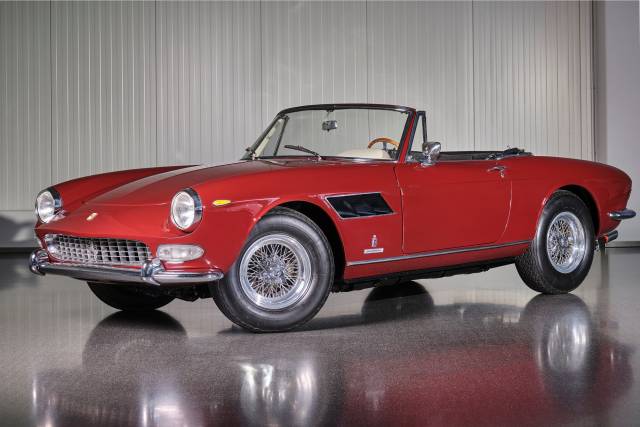 Image 1/4 de Ferrari 275 GTS (1965)