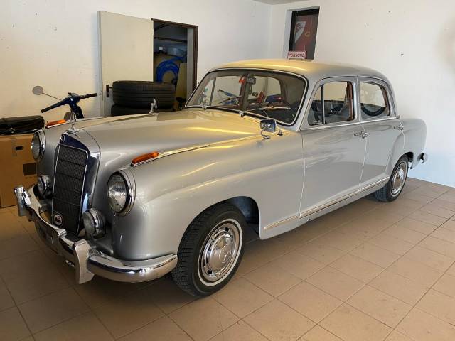 Bild 1/10 von Mercedes-Benz 219 (1957)