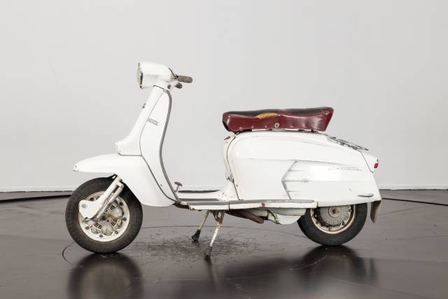 Image 1/18 of Innocenti DUMMY (1967)