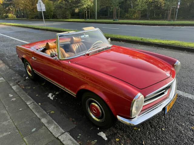 Image 1/8 of Mercedes-Benz 230 SL (1965)