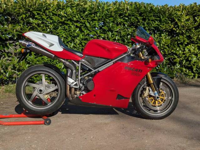 Image 1/38 of Ducati DUMMY (2002)