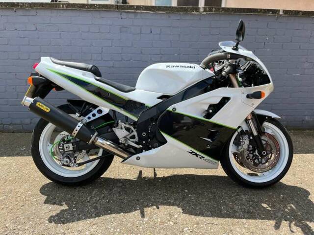 Afbeelding 1/11 van Kawasaki DUMMY (1992)