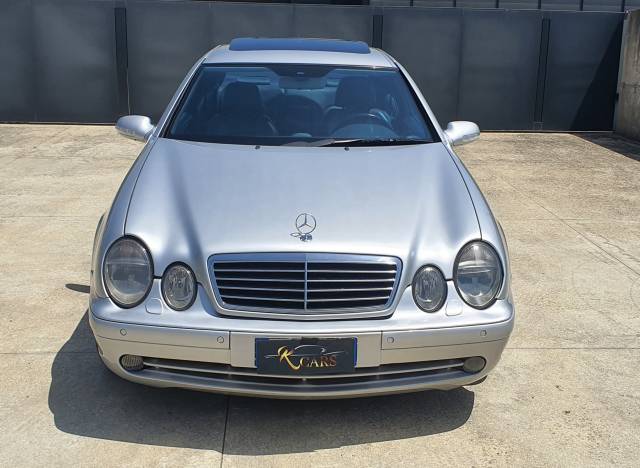 Image 1/47 of Mercedes-Benz CLK 55 AMG (2000)