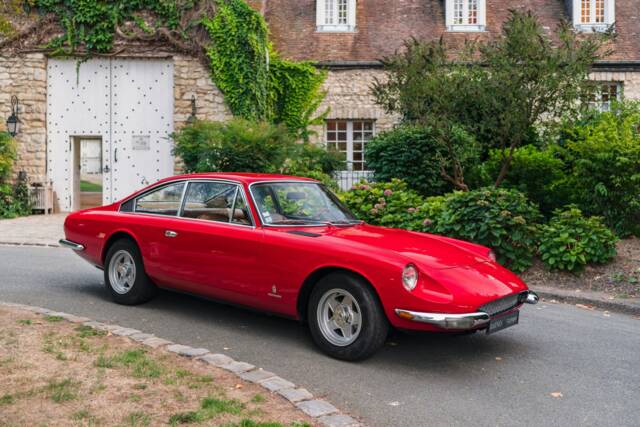 Bild 1/15 von Ferrari 365 GT 2+2 (1970)