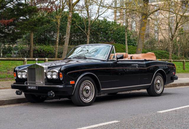 Image 1/29 of Rolls-Royce Corniche IV (1993)