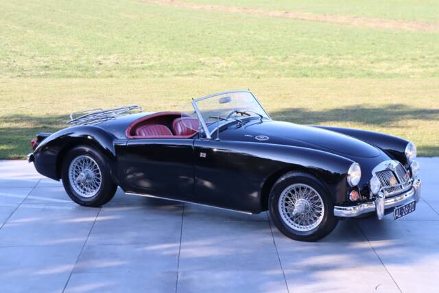 Image 1/50 of MG MGA 1600 (1959)