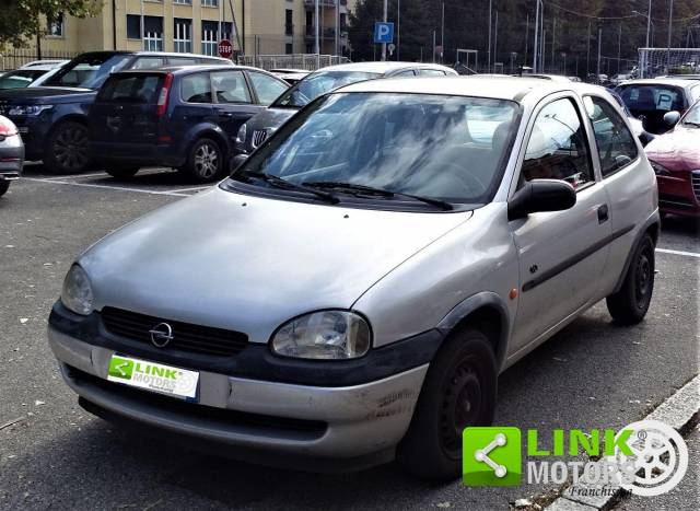 Image 1/13 of Opel Corsa TR 1.0 S (1999)