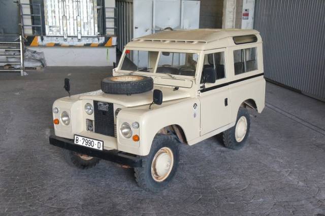 Bild 1/7 von Land Rover 88 Lightweight (1972)