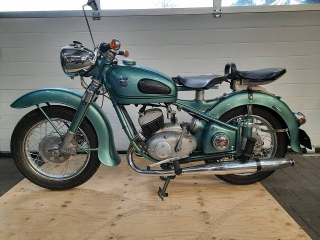 Afbeelding 1/13 van Adler DUMMY (1958)