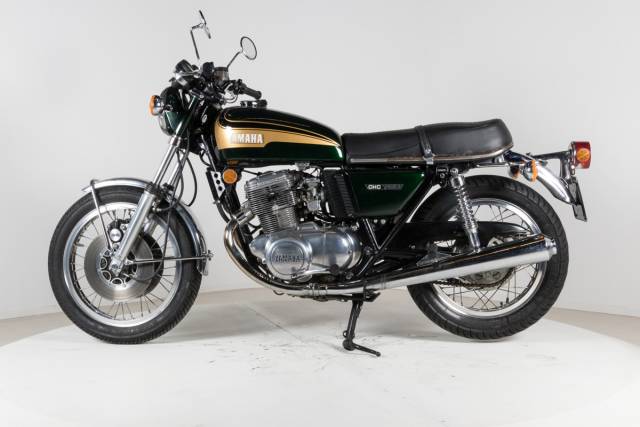 Bild 1/5 von Yamaha DUMMY (1973)