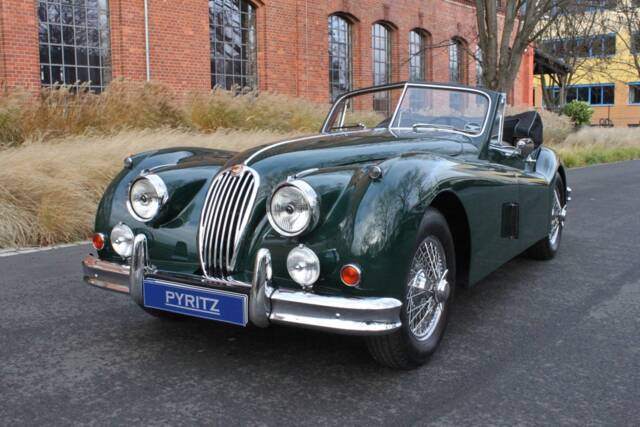 Image 1/16 of Jaguar XK 140 SE DHC (1956)