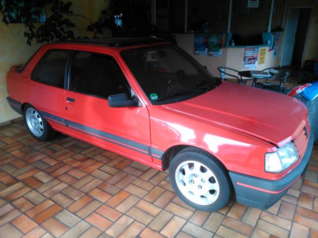 Bild 1/6 von Peugeot 309 GTI (1991)