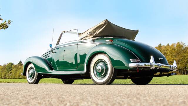 Image 1/18 of Mercedes-Benz 220 Cabriolet A (1953)